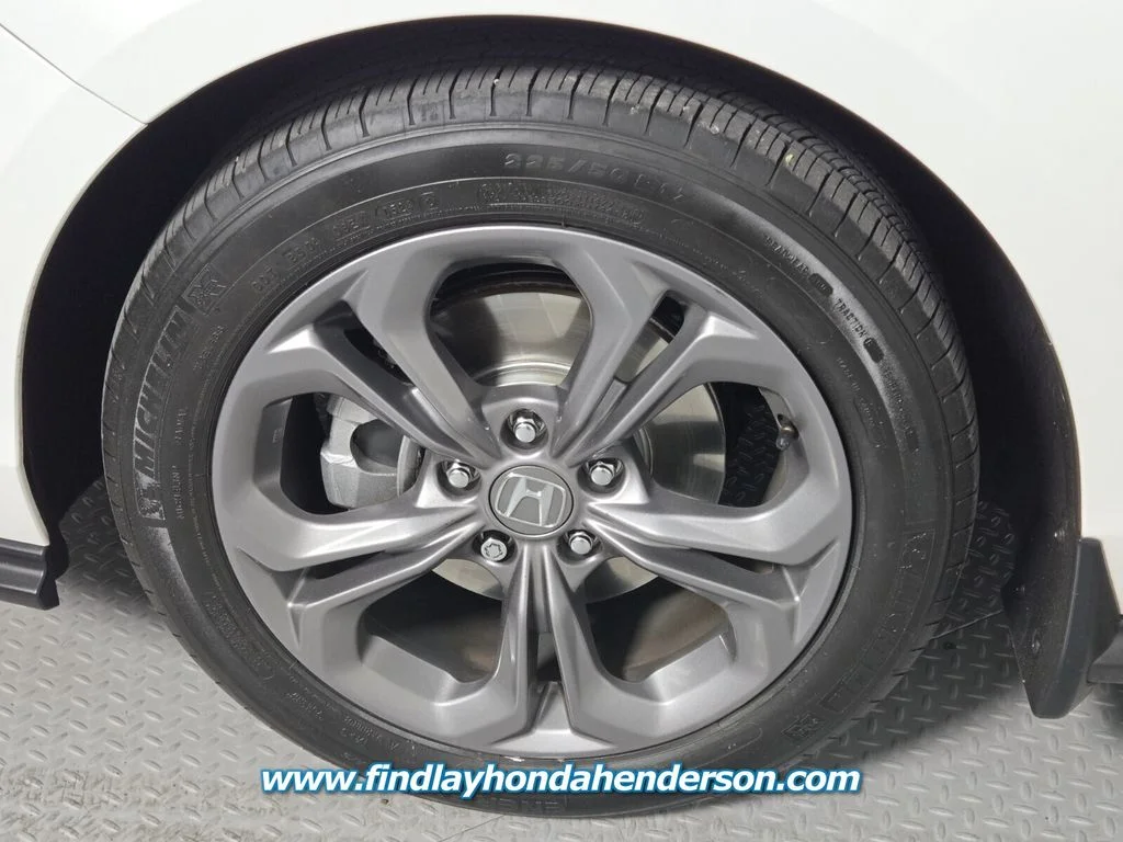 Certified Used 2024 Platinum White Pearl Honda EX image 9