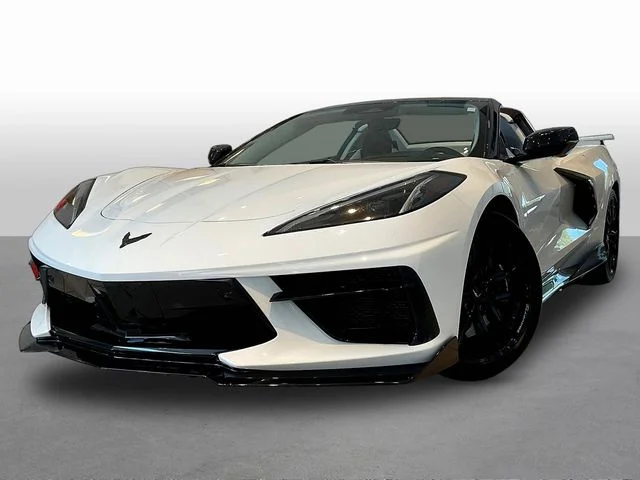 Used 2024 White Chevrolet Stingray image 3