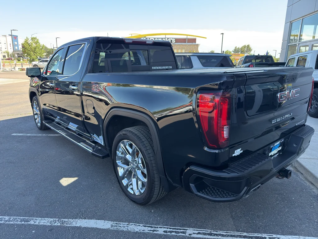 Used 2021 Onyx Black GMC Denali image 3