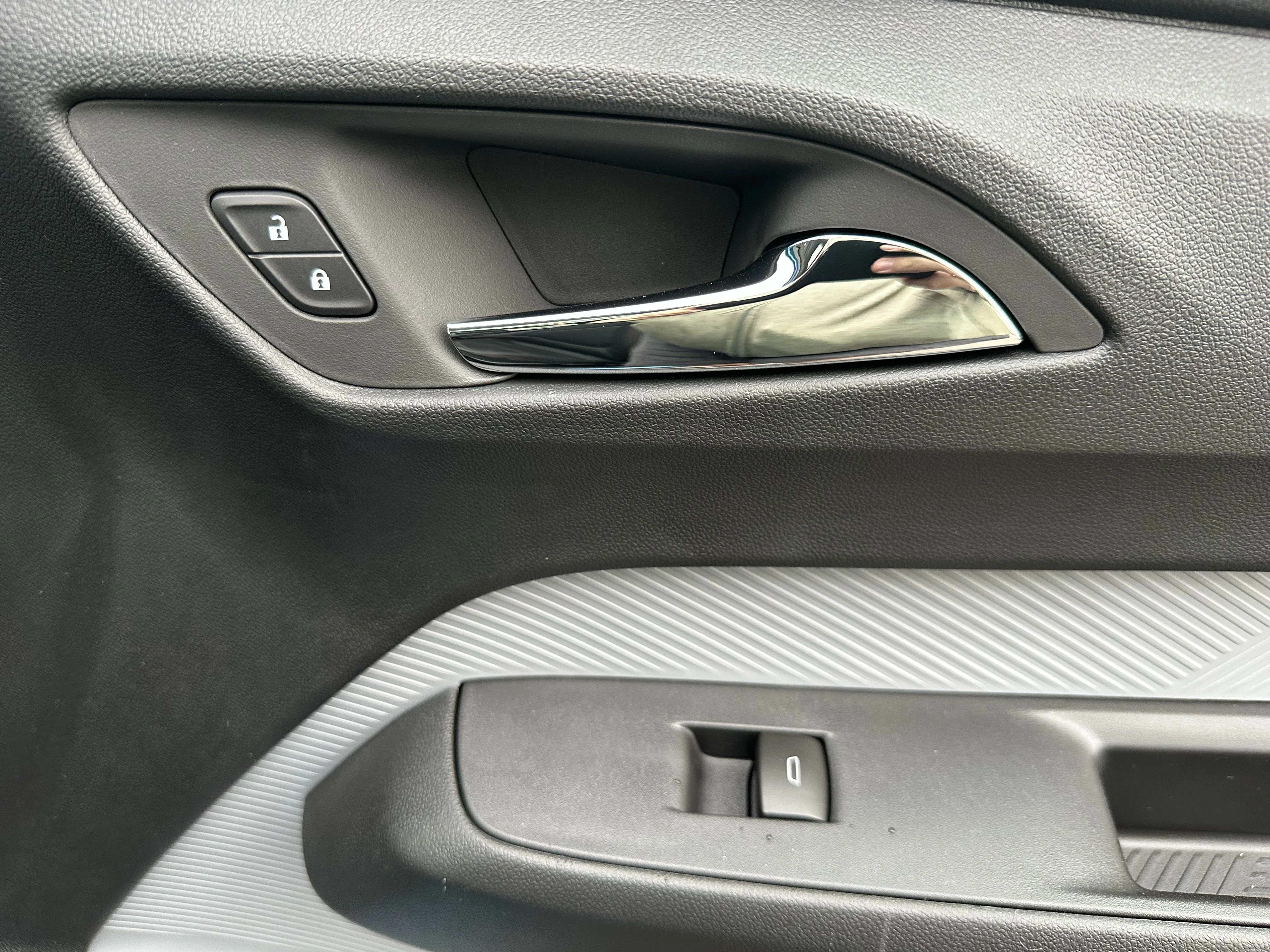 New 2027 Marina Blue Metallic Chevrolet RS image 19