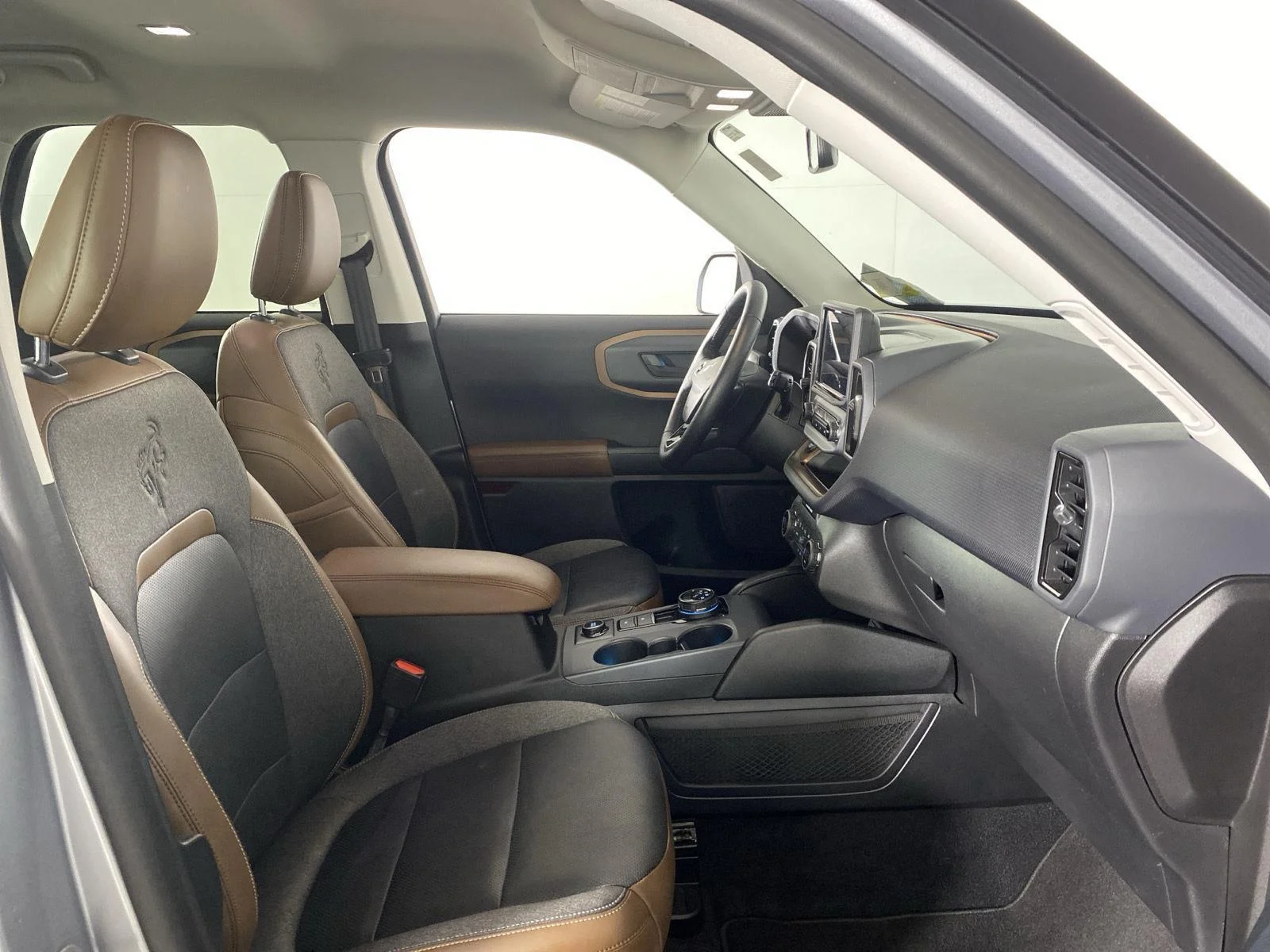 Used 2021 Iconic Silver Ford Outer Banks image 28