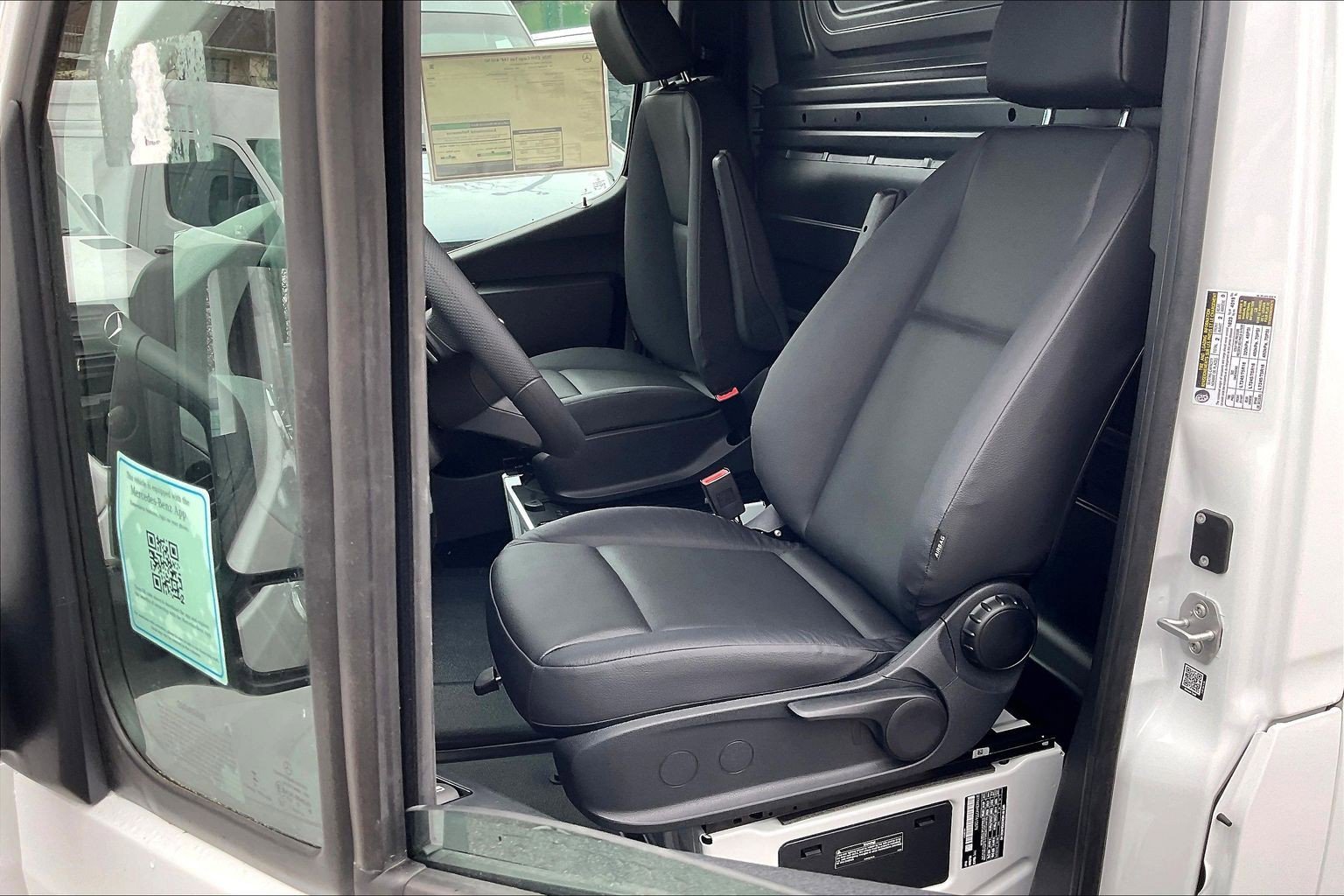 New 2026 Arctic White Mercedes-Benz Cargo 144 WB image 20