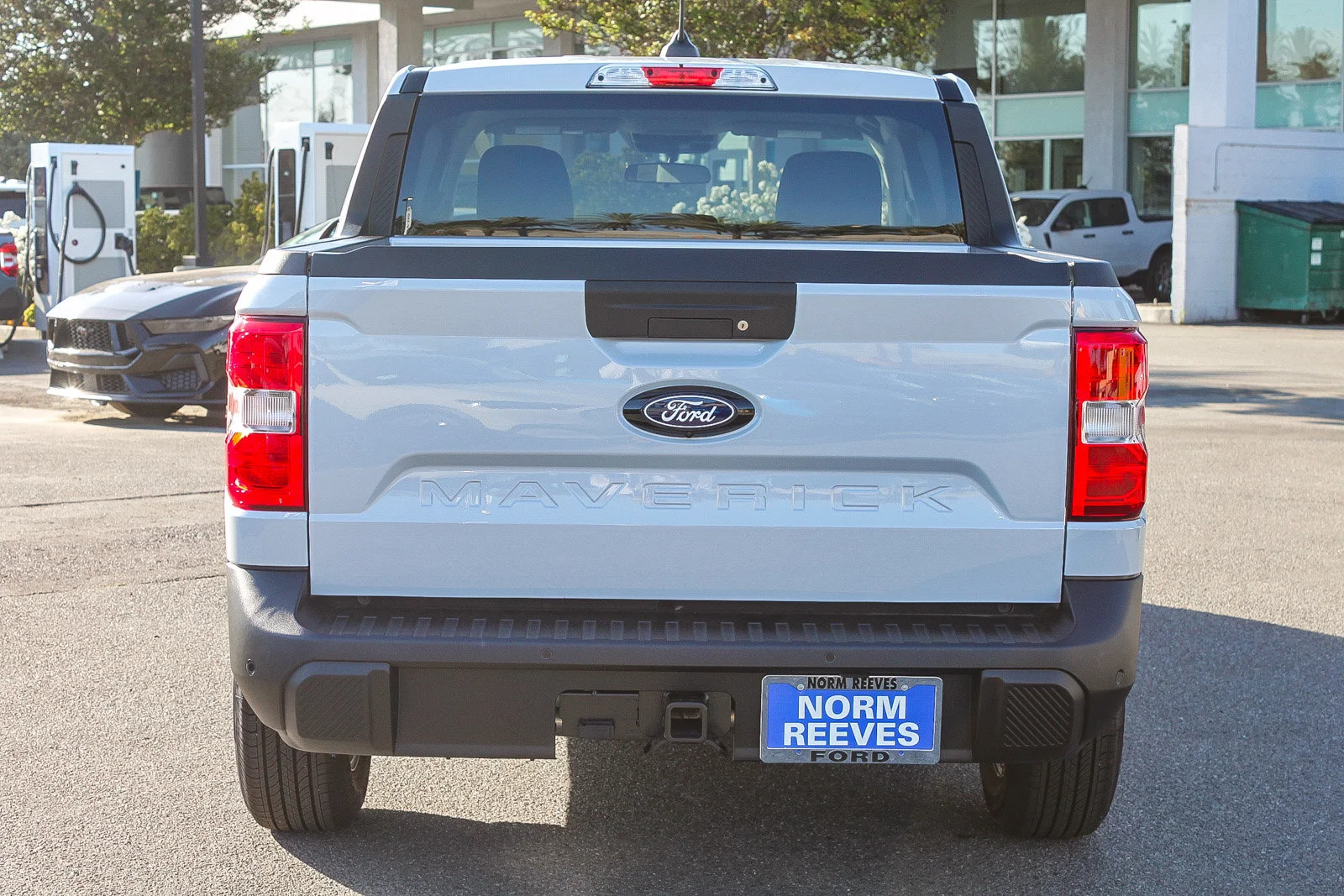 New 2025 White Metallic Ford XLT image 7