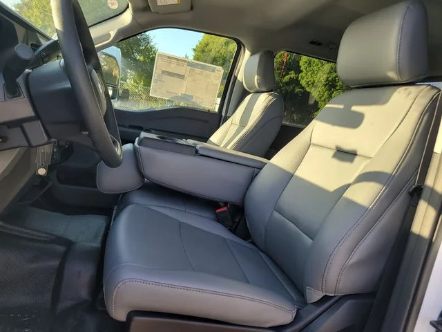 New 2026 Oxford White Ford XL image 21