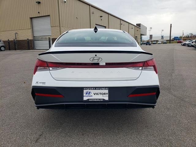 New 2026 White Hyundai SEL Sport image 6