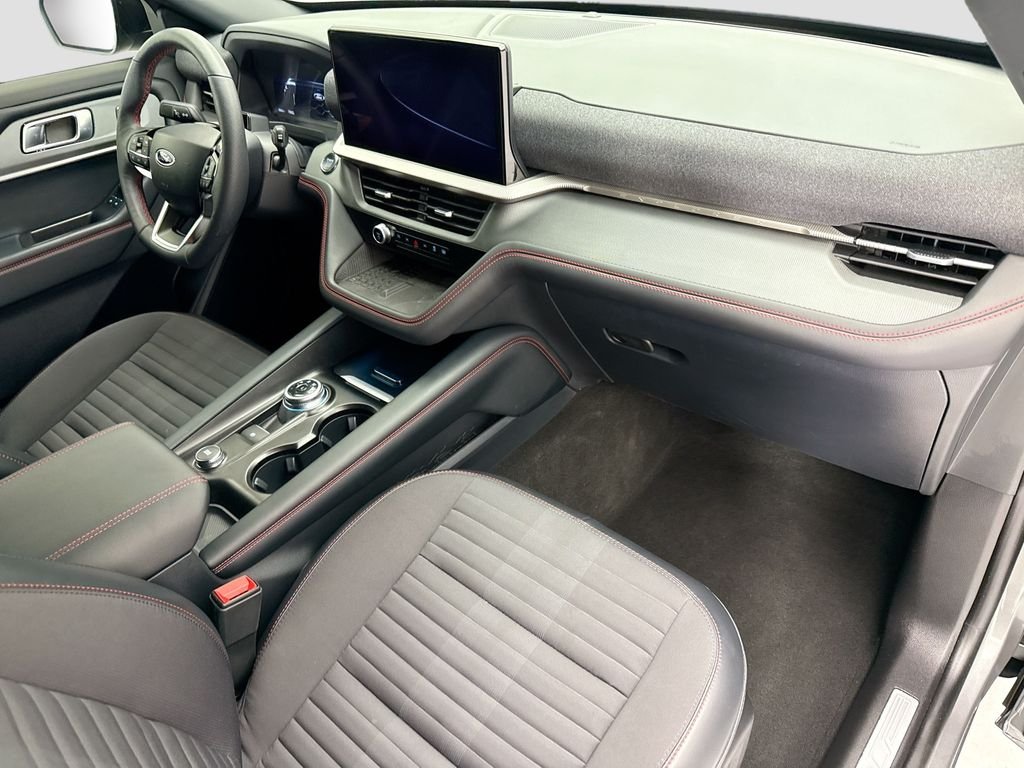 Used 2025 Gray Metallic Ford ST-Line image 16