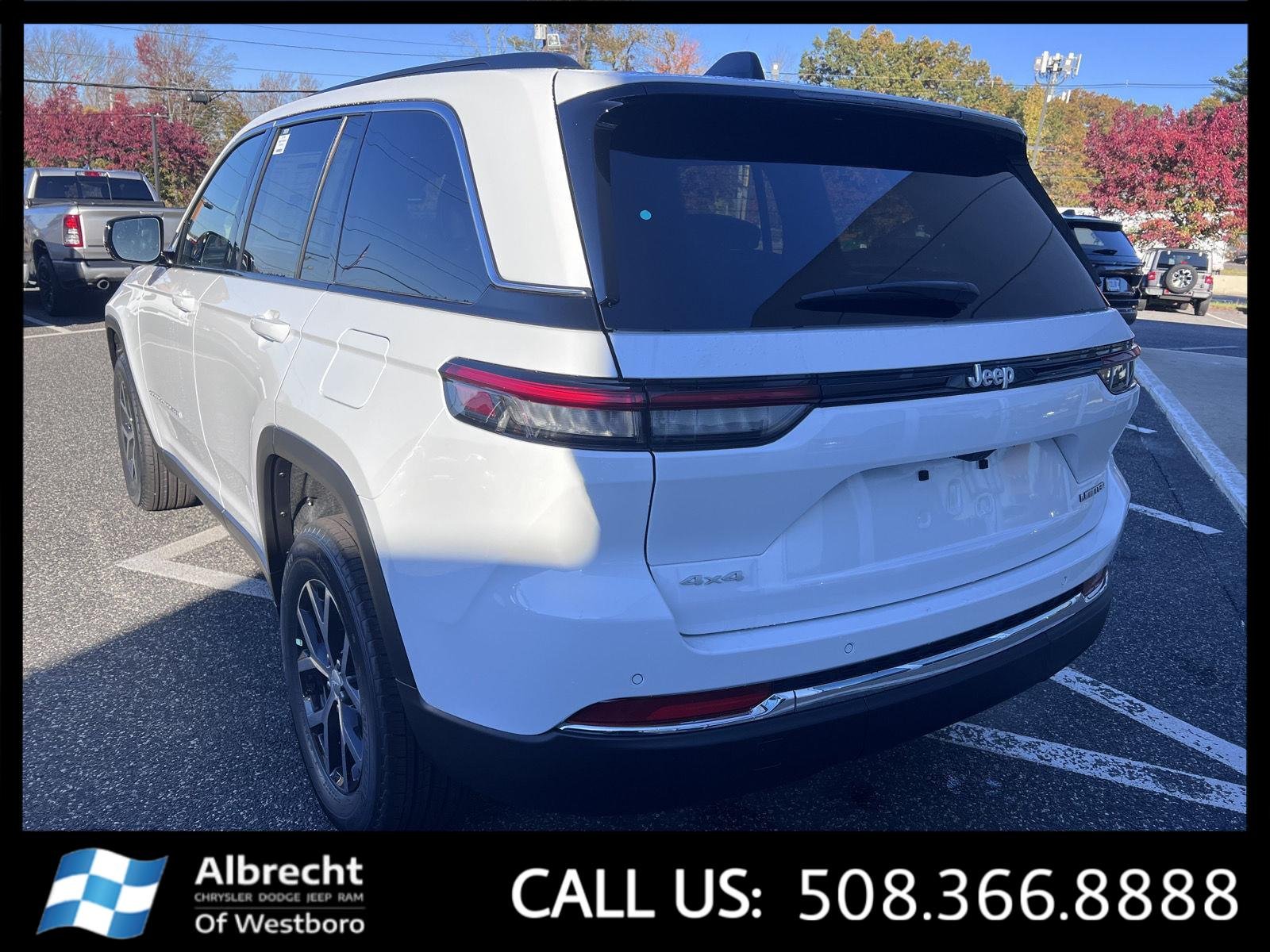 2025 Jeep Grand Cherokee Limited photo 3