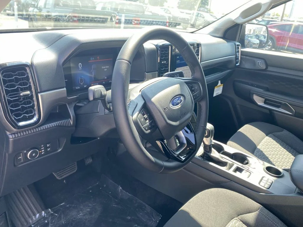New 2026 Oxford White Ford XLT image 11