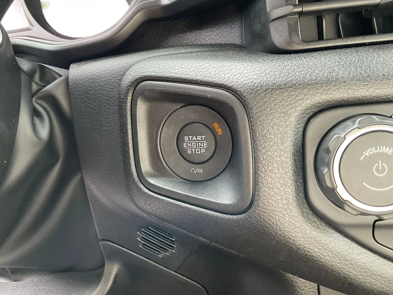 Used 2024 Silver Jeep Willys 4xe image 16