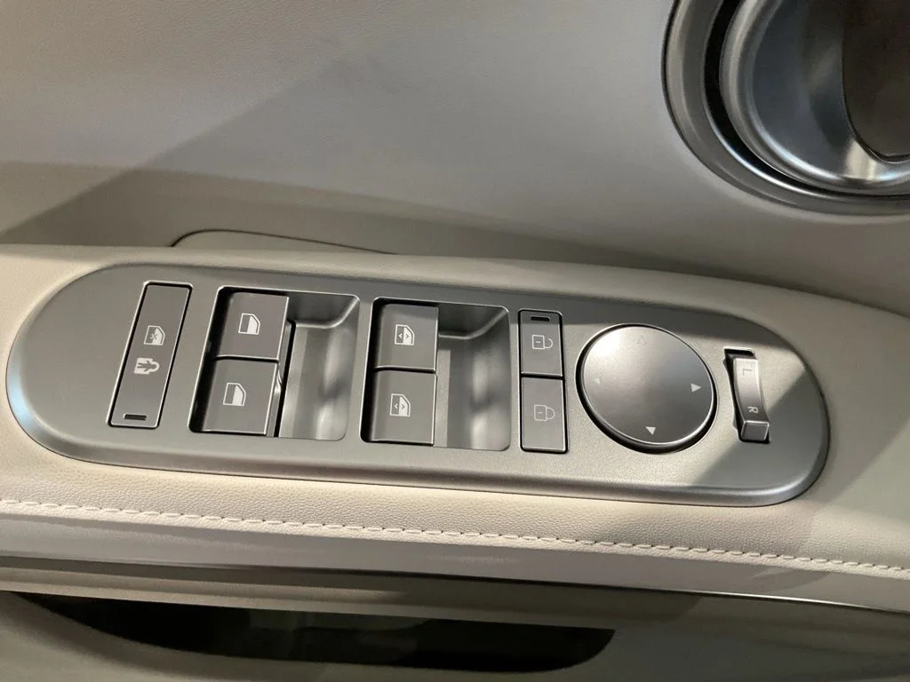 New 2026 White Hyundai SEL image 11