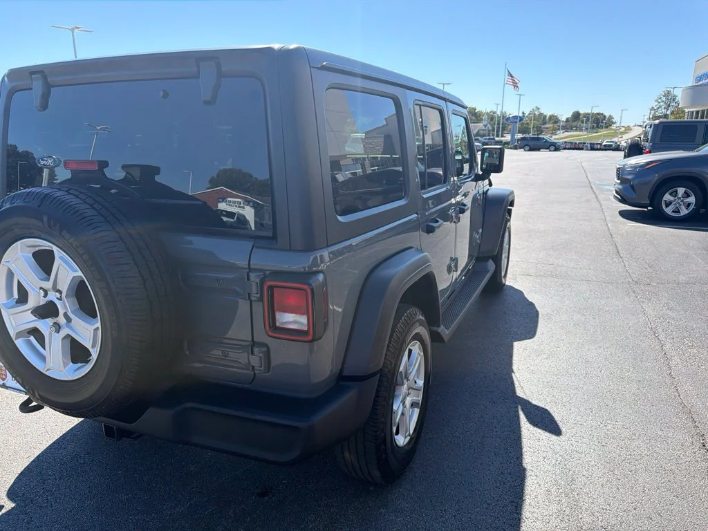 Used 2020 Gray Clearcoat Jeep Unlimited Sport S image 5