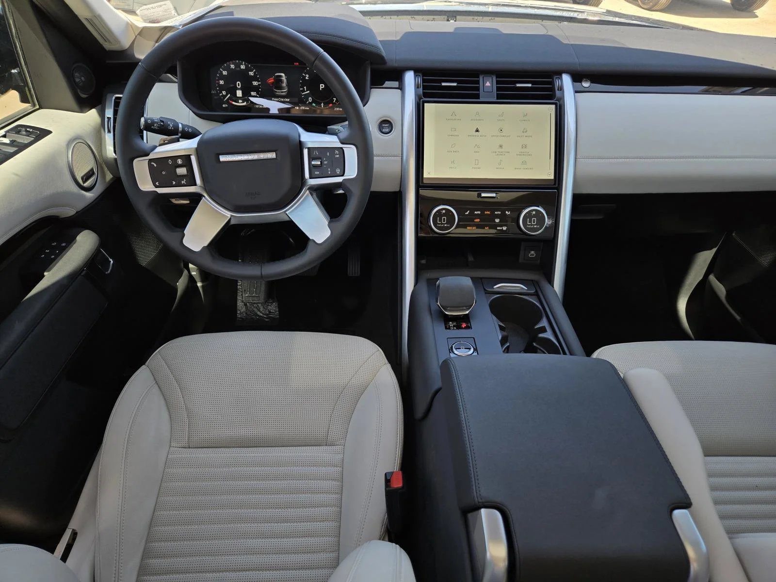 Certified Used 2025 Black Land Rover S image 35