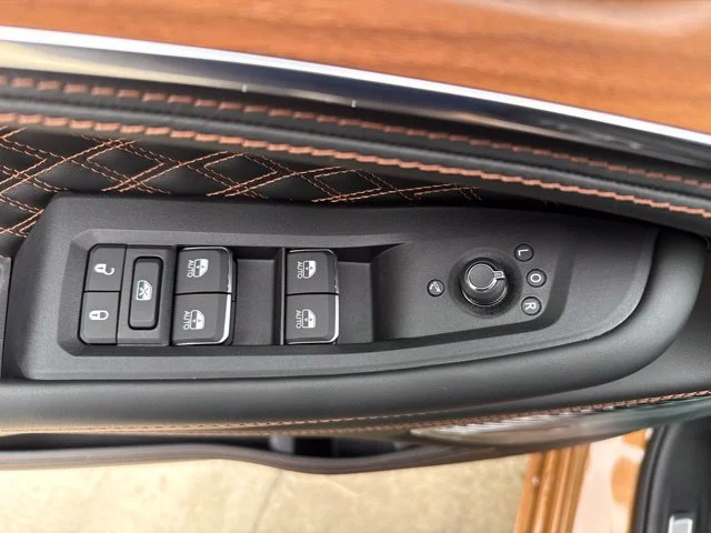 New 2027 Brown Jeep Summit image 13