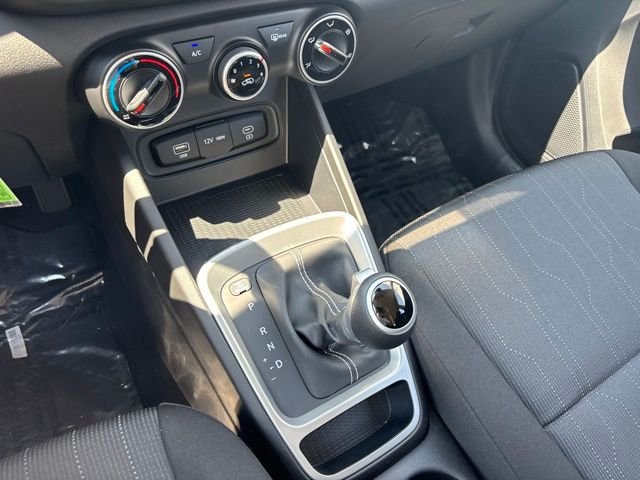 New 2026 Onyx Black Hyundai SE image 26