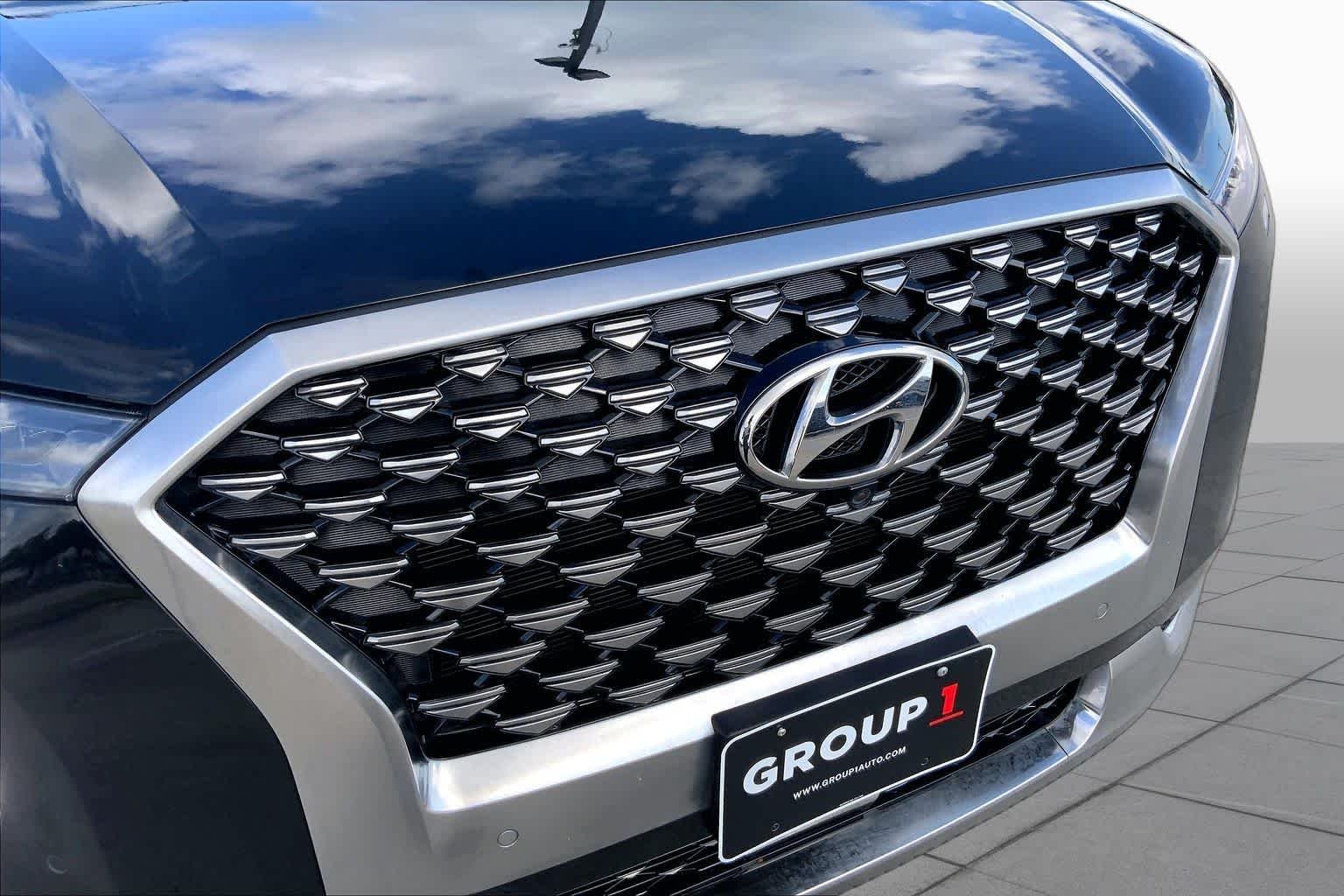 Used 2022 Abyss Black Pearl Hyundai Calligraphy image 29