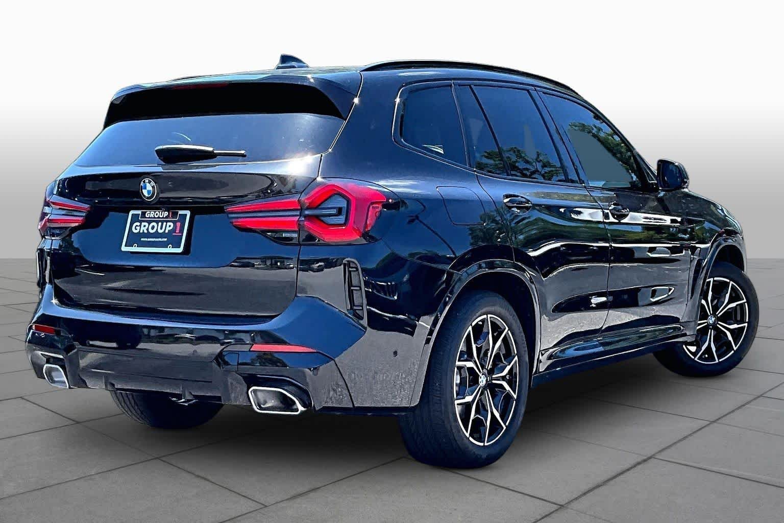 Used 2024 Black Sapphire Metallic BMW sDrive30i image 12