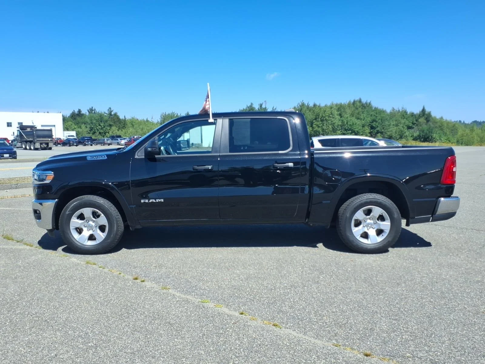 Used 2025 Diamond Black Ram Big Horn/Lone Star image 8