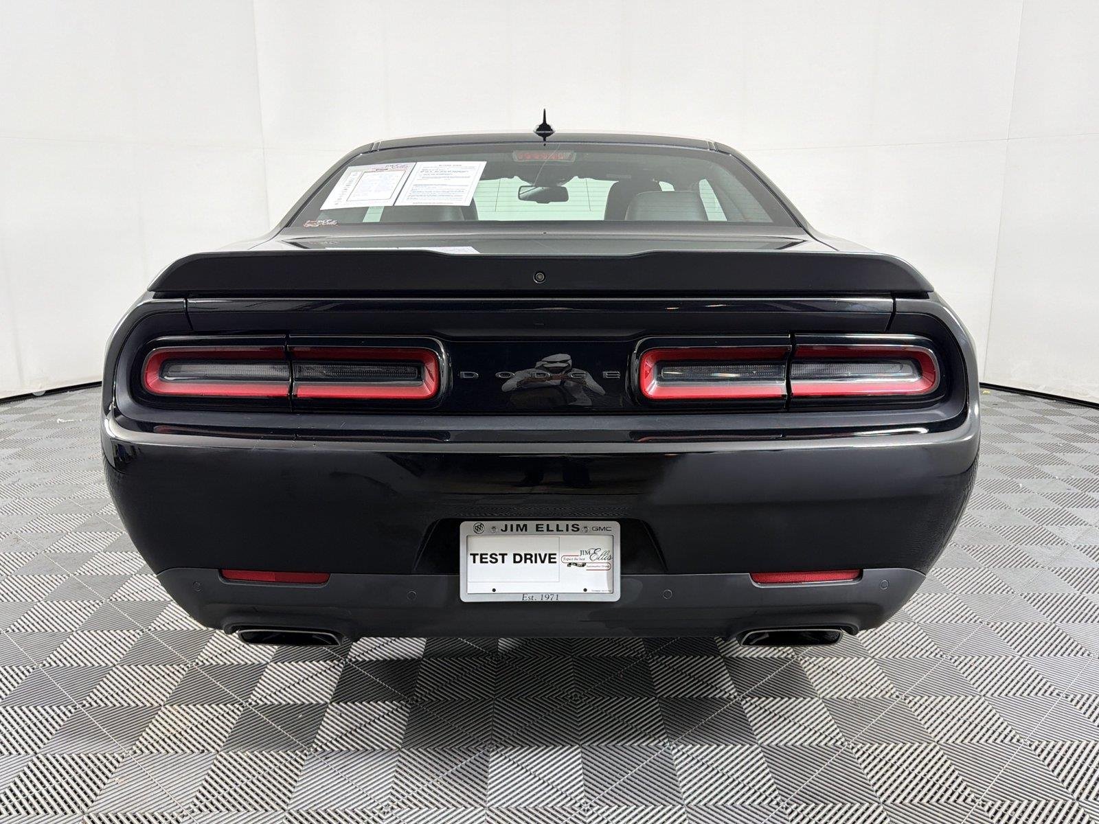 Used 2023 Pitch Black Clearcoat Dodge R/T image 5