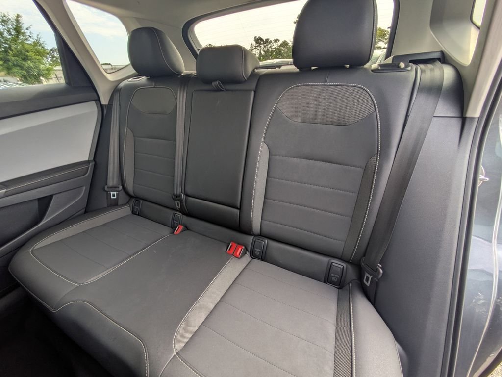 Used 2024 Gray Volkswagen 1.5T SE image 14
