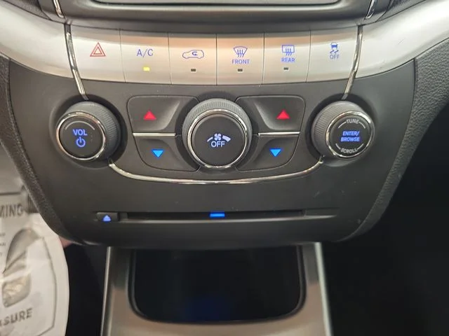 Used 2018 Redline 2 Coat Pearl Dodge SXT image 23