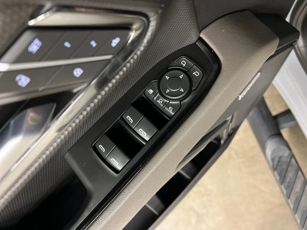 2024 Chevrolet Silverado 2500HD ZR2 - Photo 17