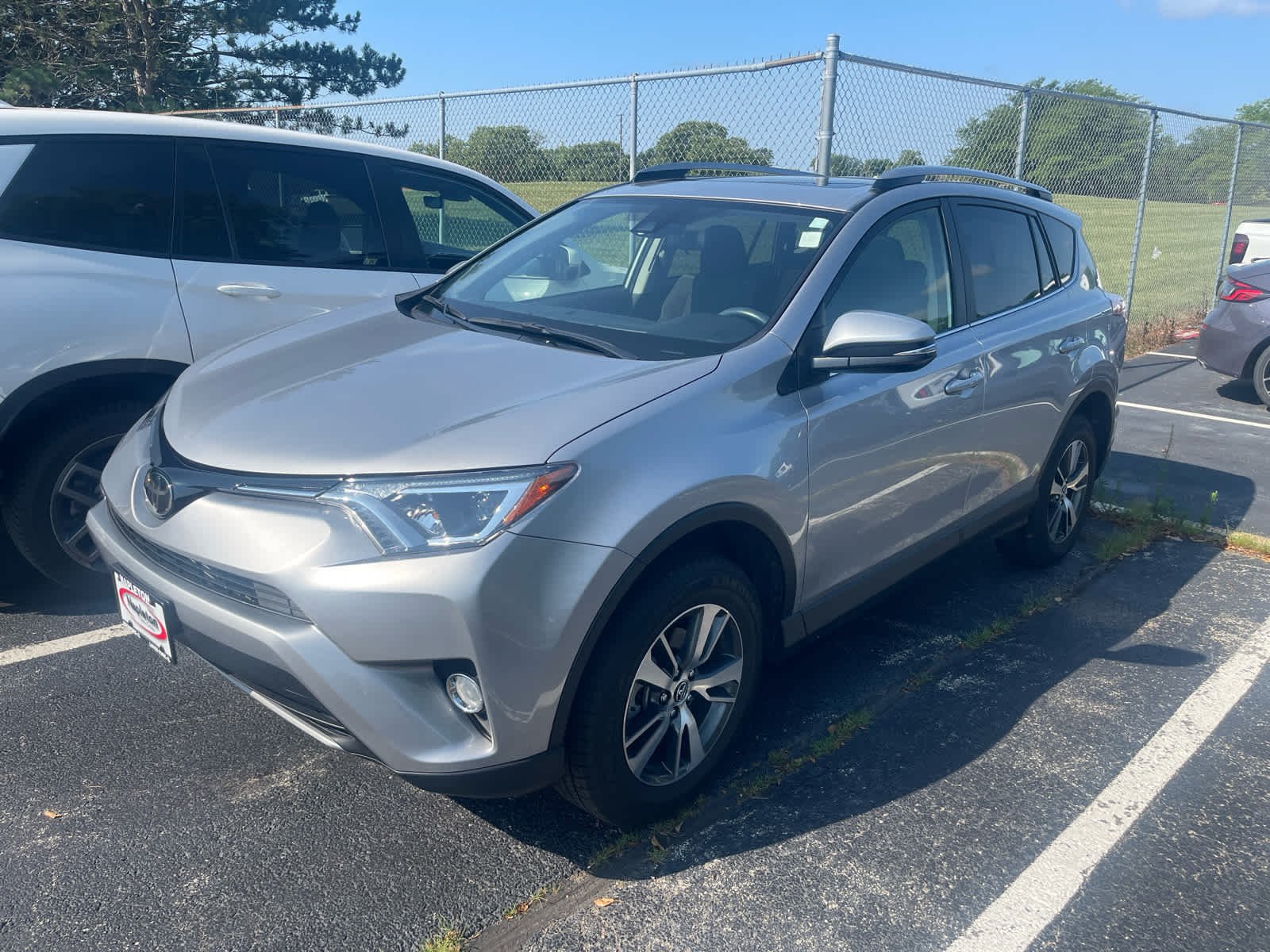 Used 2018 Silver Sky Metallic Toyota XLE image 2