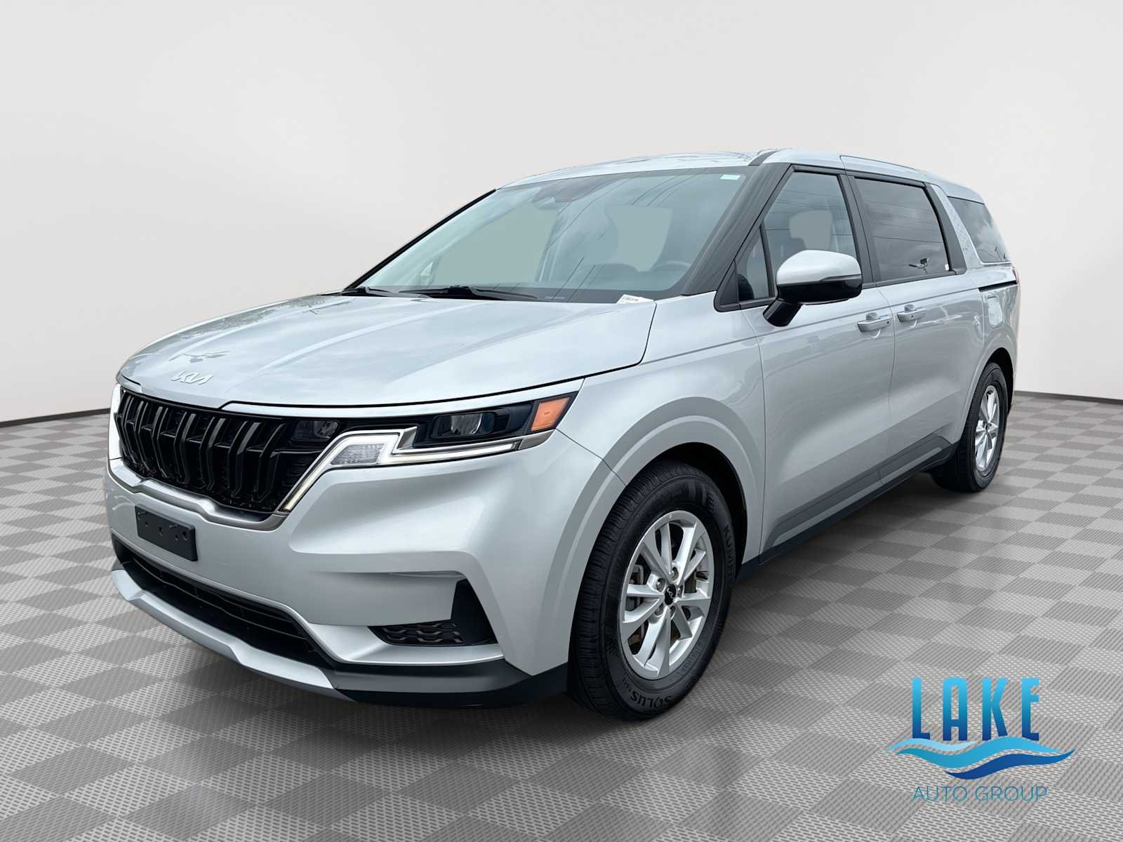 2023 Kia Sedona LX Seat Pkg's photo
