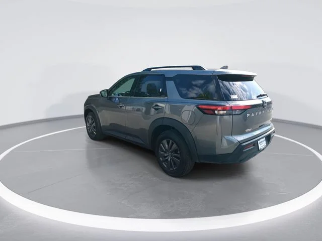 Used 2022 Gray Nissan SV image 6