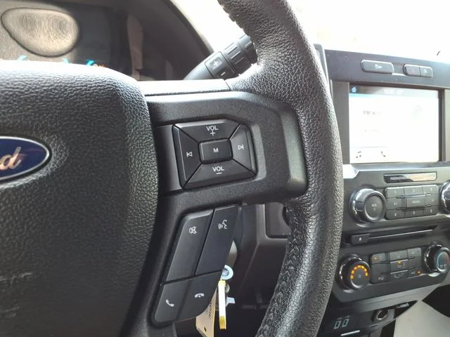 Used 2016 Red Ford XLT image 23