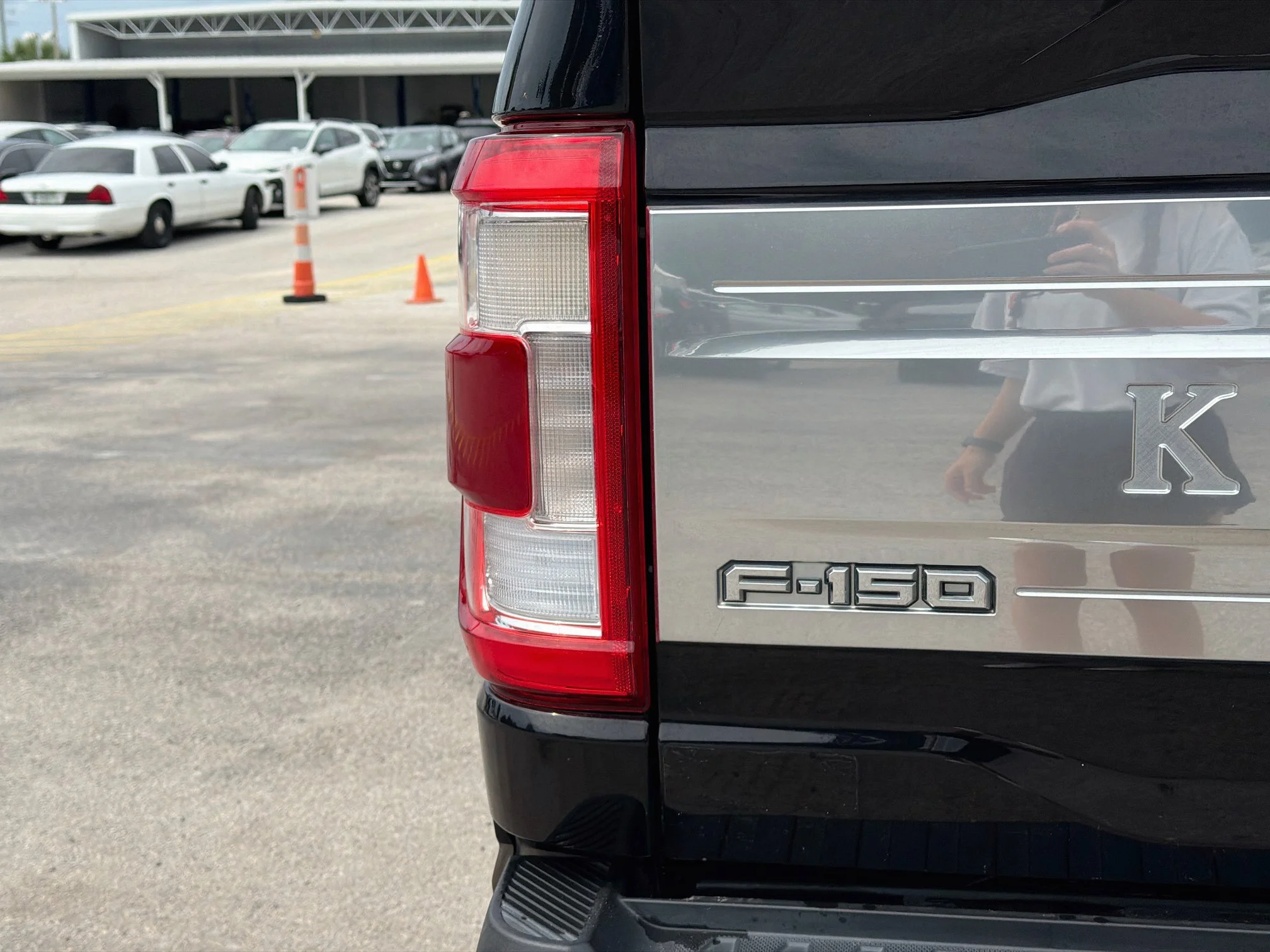 Used 2021 Agate Black Metallic Ford King Ranch image 10
