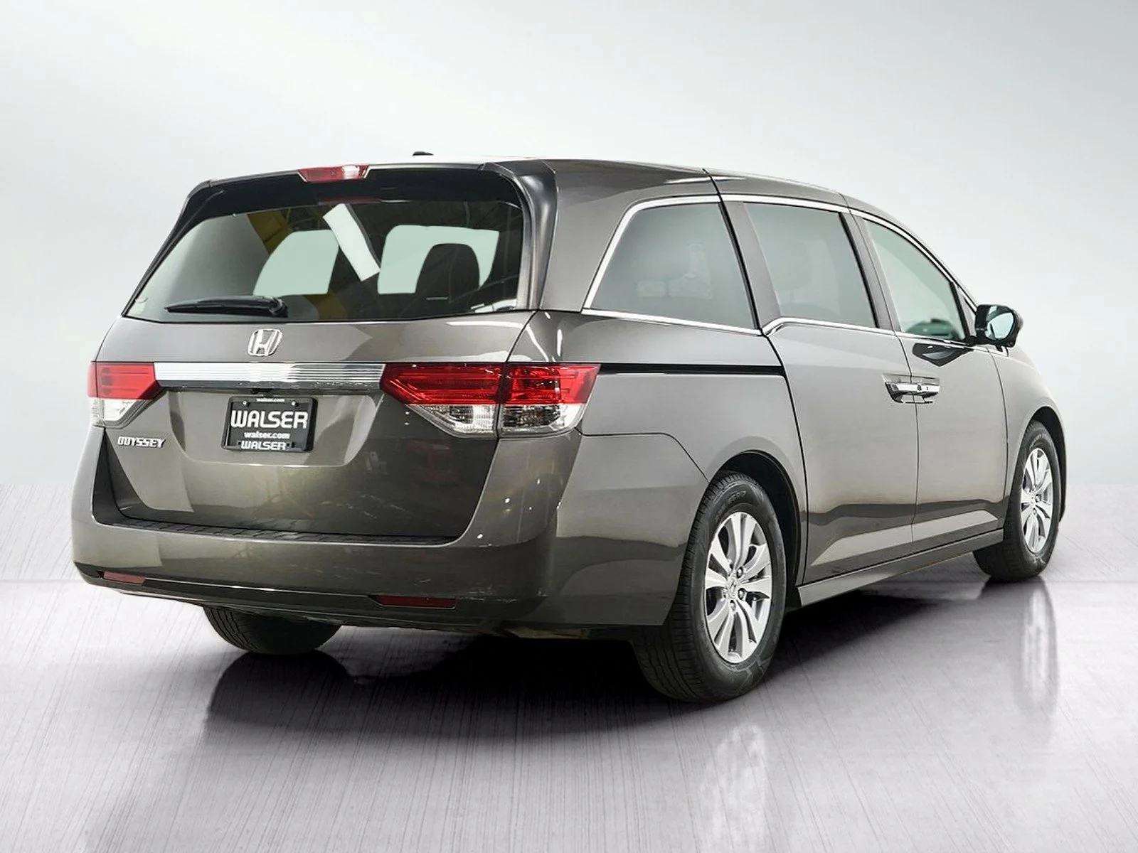 Used 2015 Gray Honda 5dr EX-L w/Navi image 5
