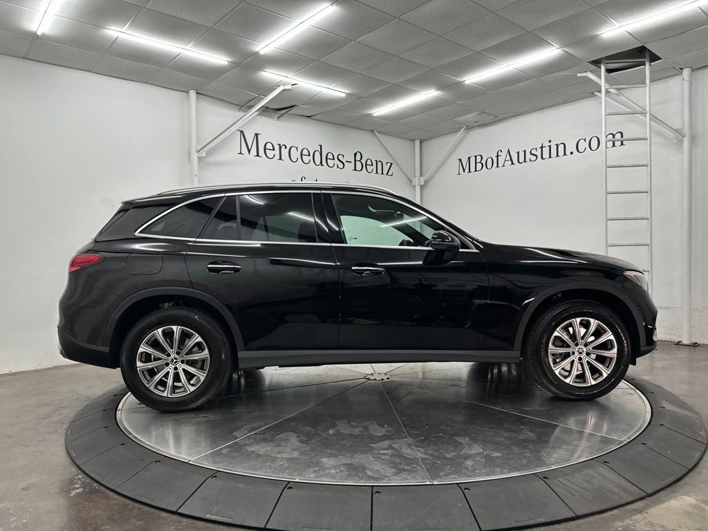 New 2026 Black Mercedes-Benz GLC 300 image 8