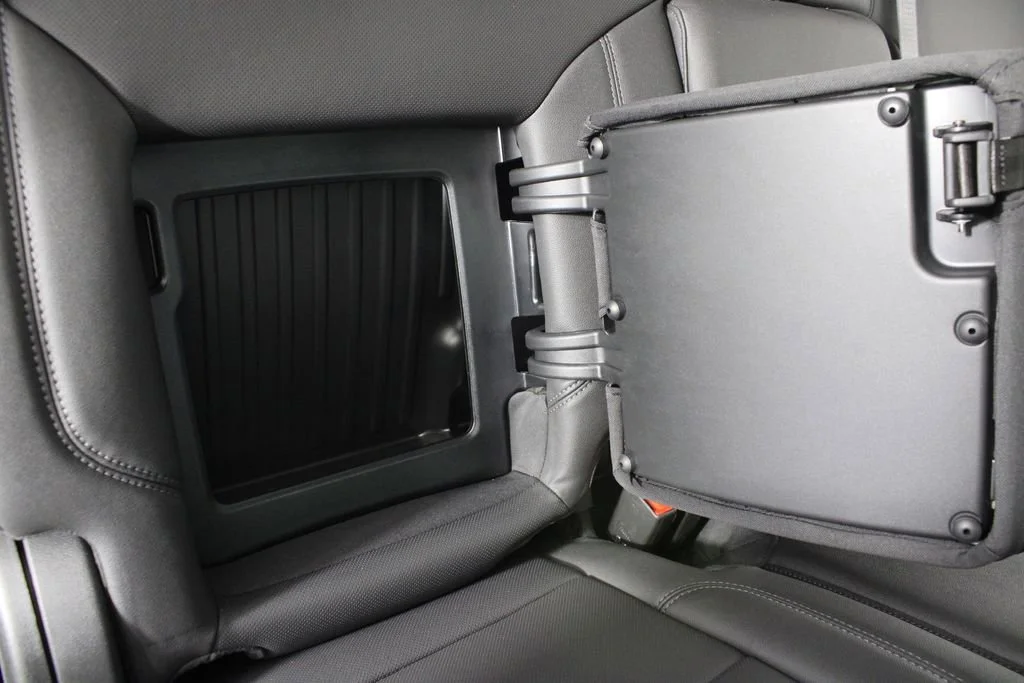 New 2026 Summit White GMC SLT image 15