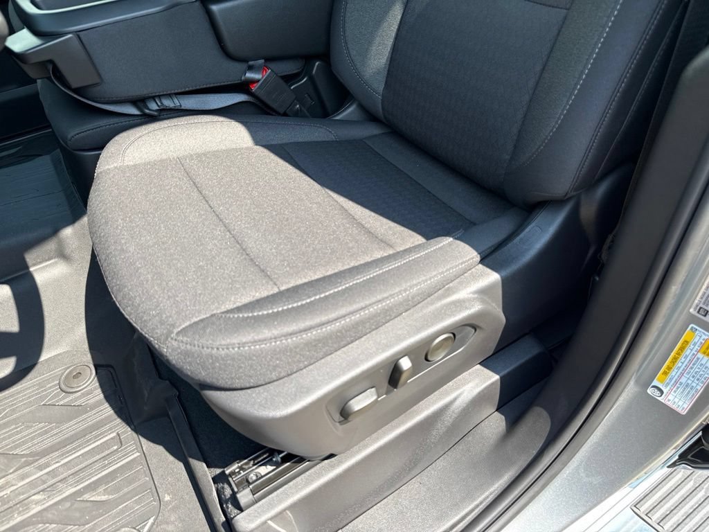 2026 GMC Sierra 3500HD SLE - Photo 11