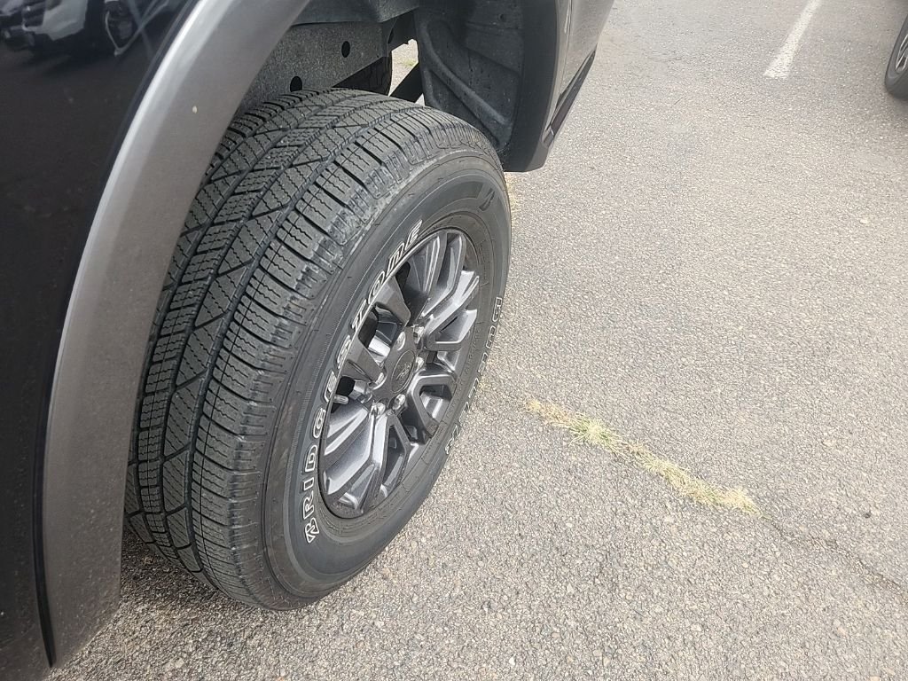 Used 2019 Black Ford XLT image 9