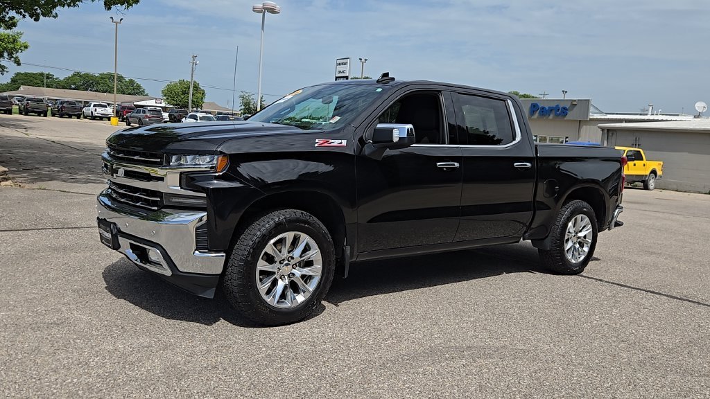 Used 2020 BLACK Chevrolet LTZ image 4