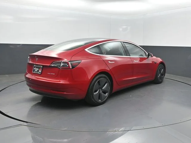 Used 2019 Red Tesla Long Range image 24