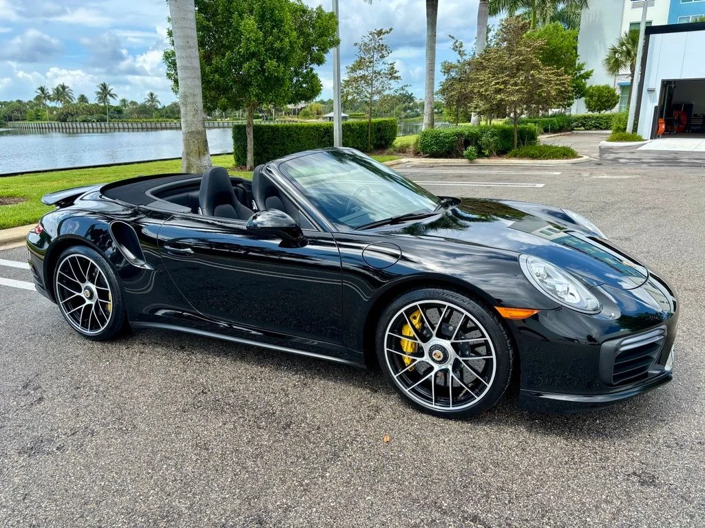 2017 Porsche 911 Turbo - Photo 5