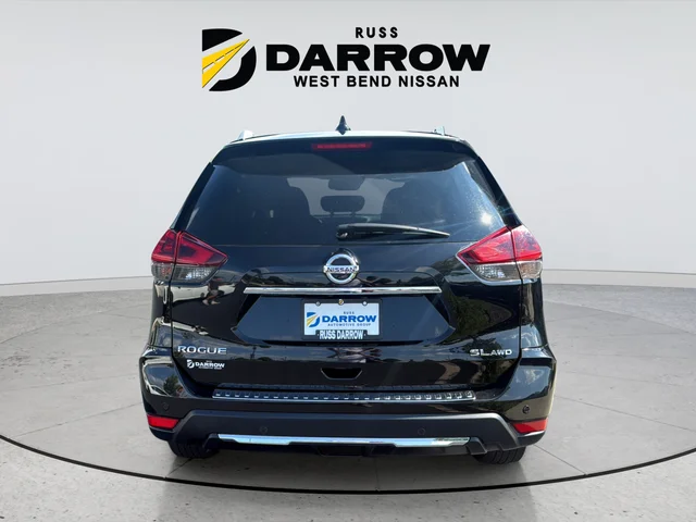 Used 2019 Black Nissan SL image 4