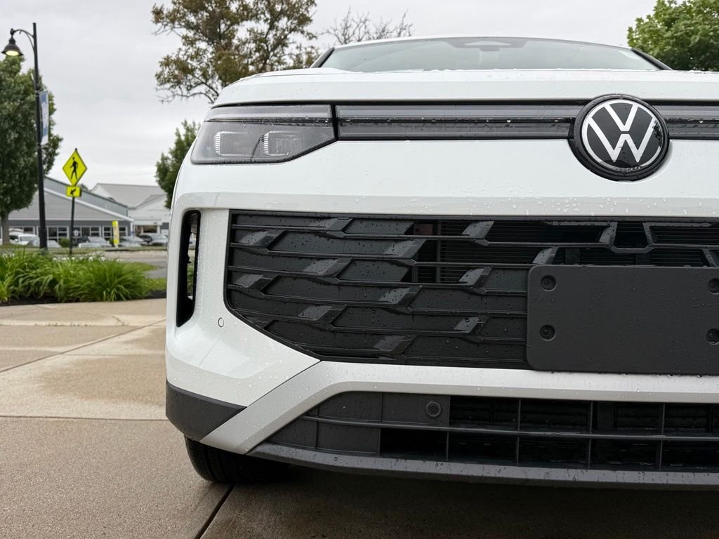 New 2026 White Volkswagen 2.0T SE image 5