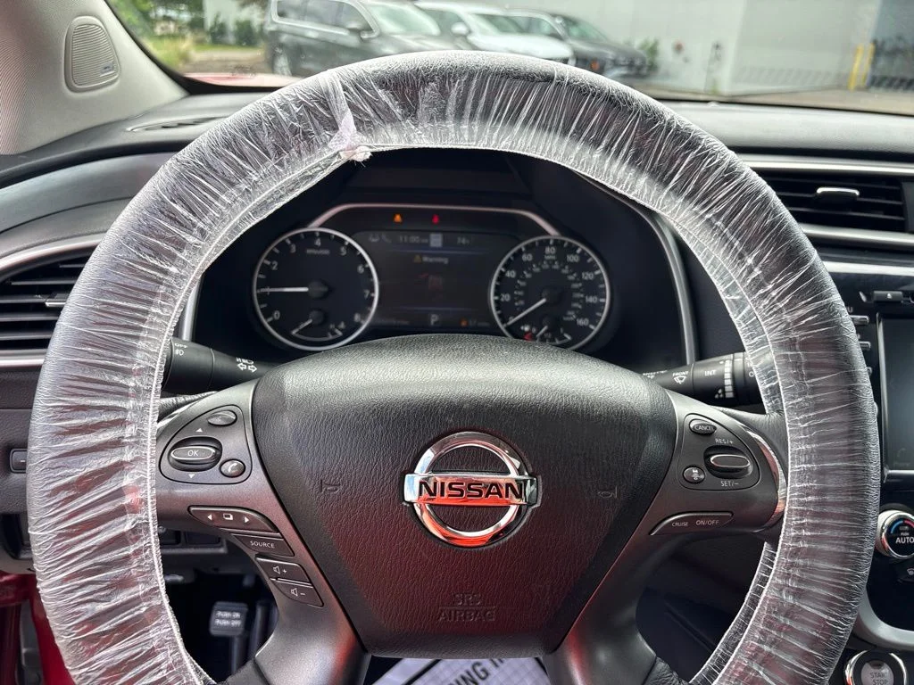 Used 2020 Cayenne Red Metallic Nissan SL image 14