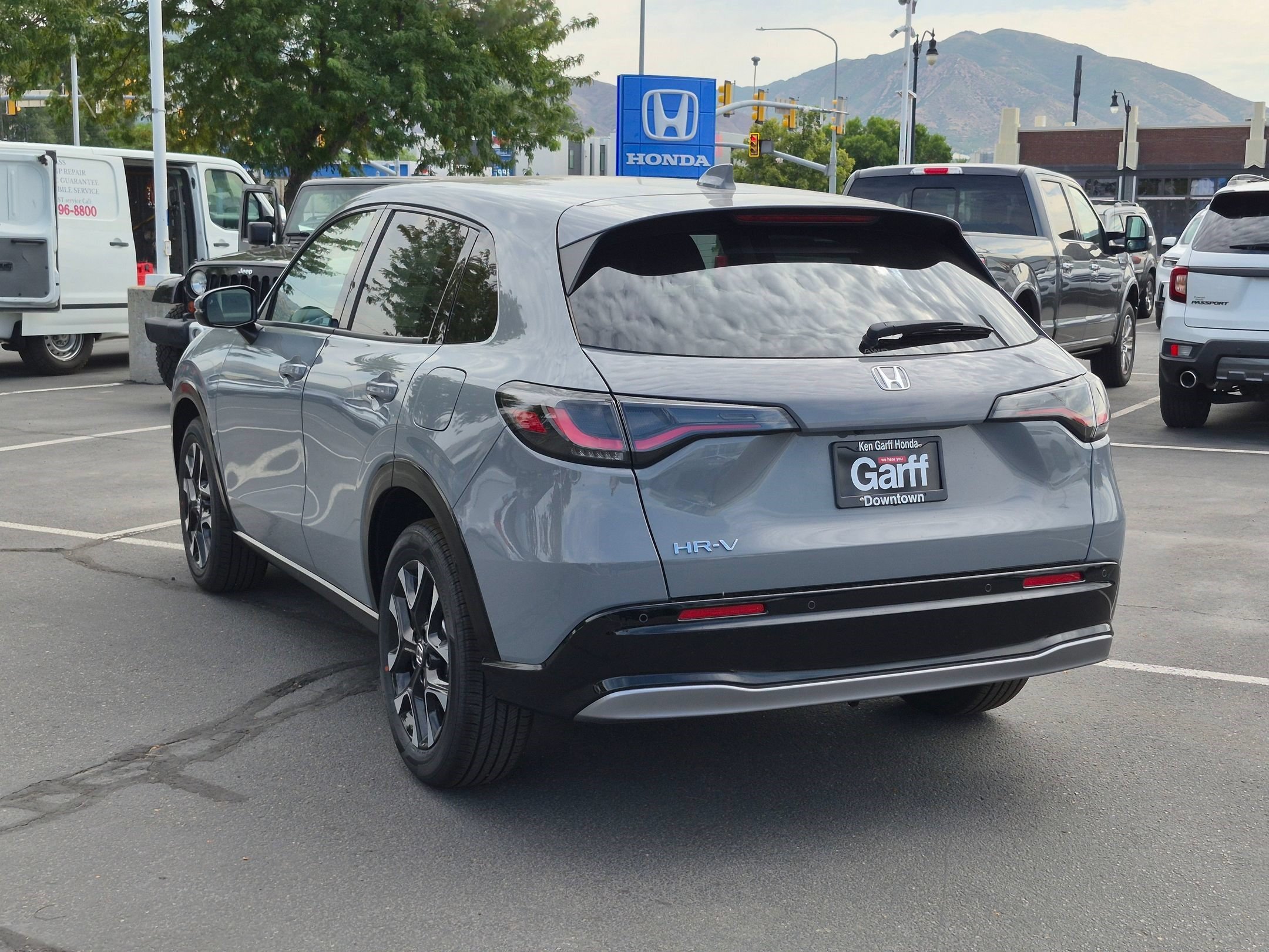 New 2027 Urban Gray Pearl Honda EX-L image 5