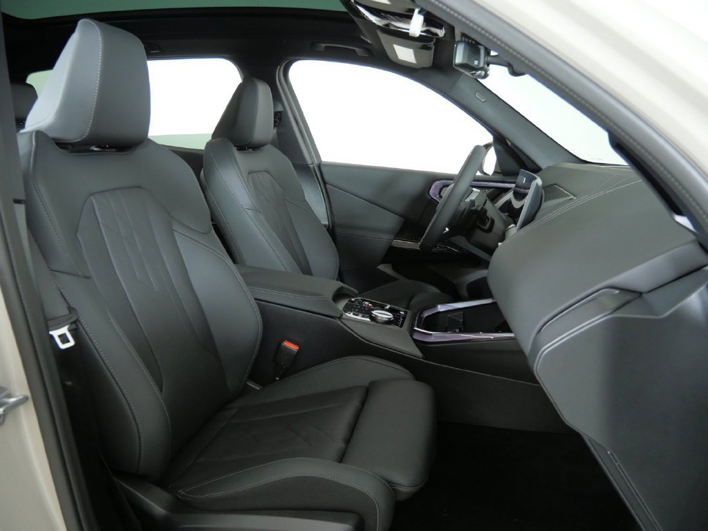 New 2026 Dune Grey Metallic BMW 30 xDrive image 22