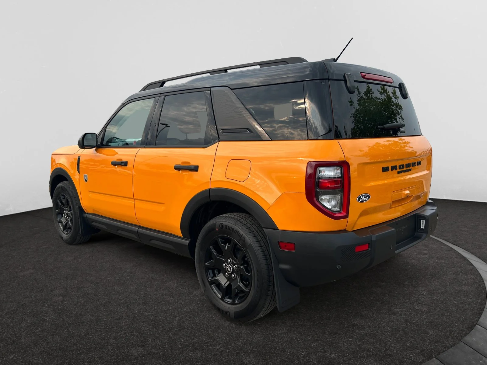 New 2026 Orange Fury Metallic Tri-Coat Ford Big Bend image 3