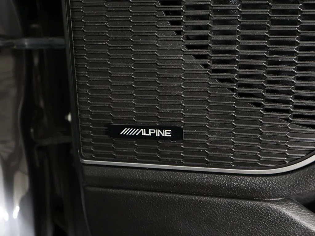 Used 2022 Gray Jeep Limited image 62