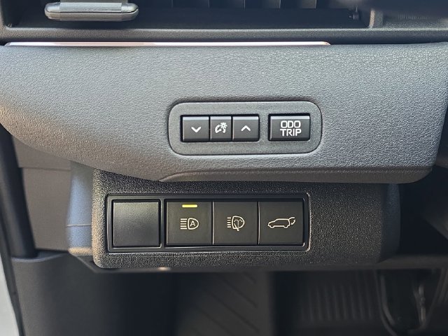 New 2026 Wind Chill Pearl Toyota SE image 25