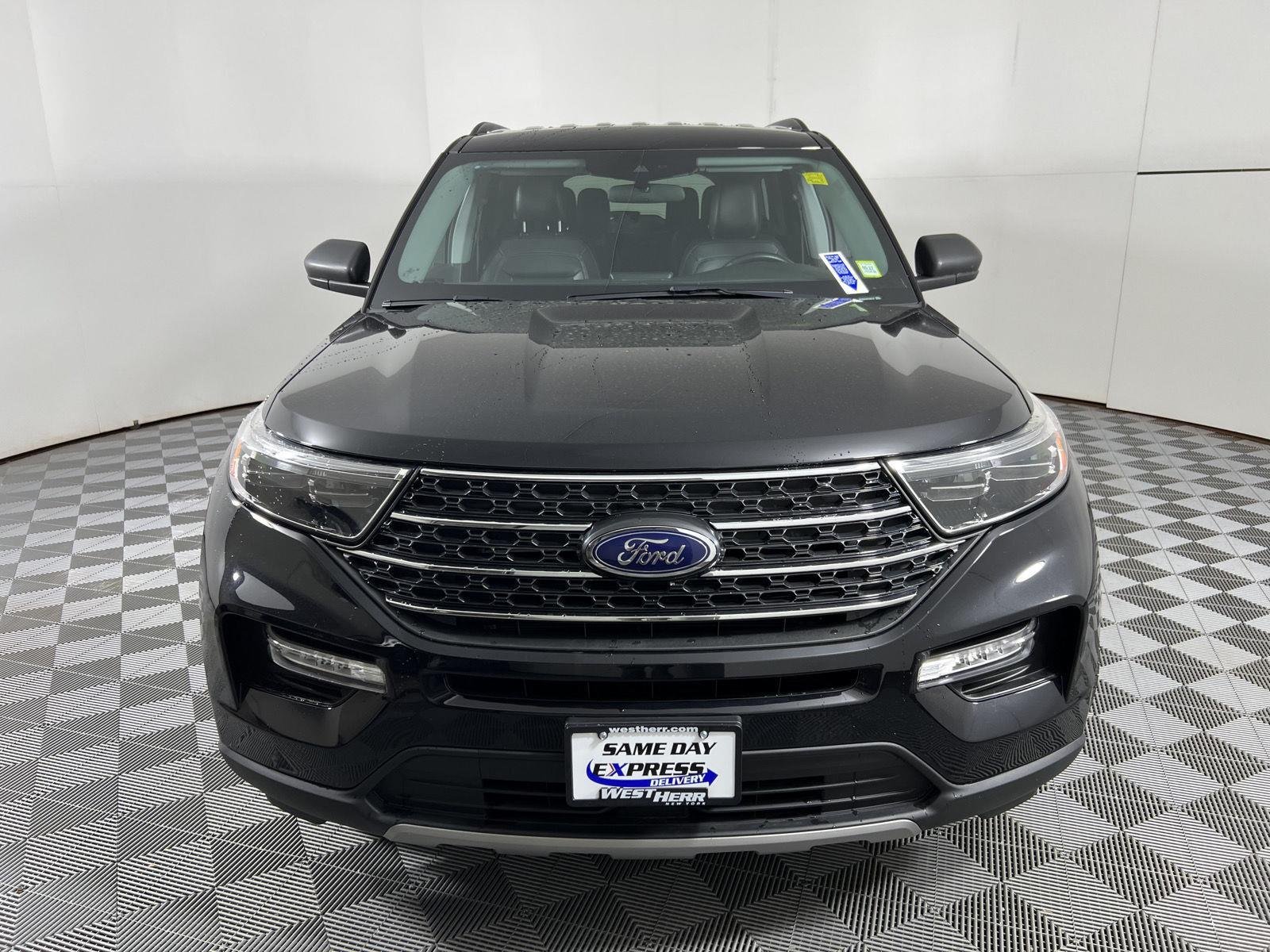 Used 2023 Agate Black Ford XLT image 5