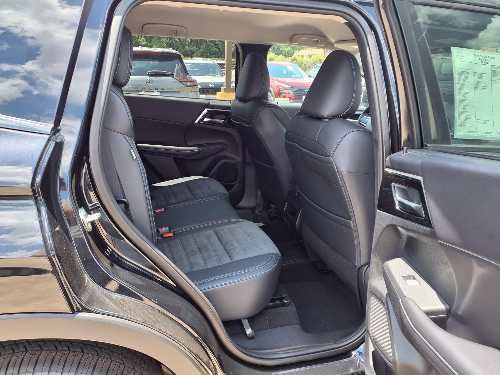 2026 Nissan Rogue Plug-In Hybrid SL Black at Sterling McCall Nissan