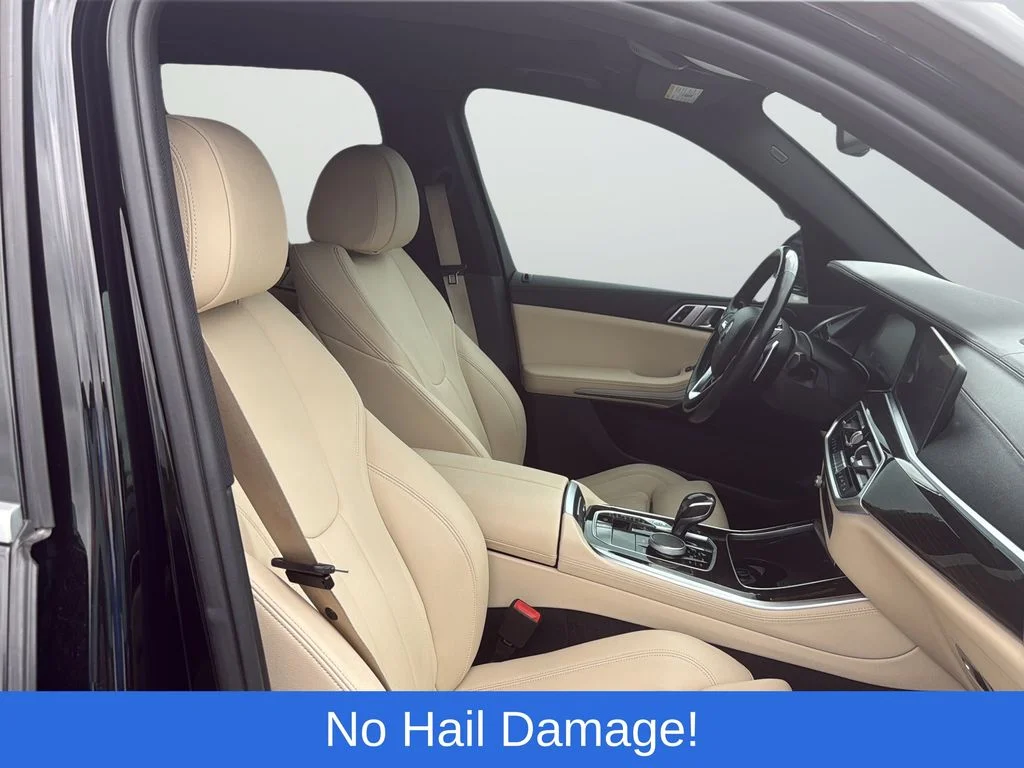 Used 2019 Black BMW xDrive40i image 20