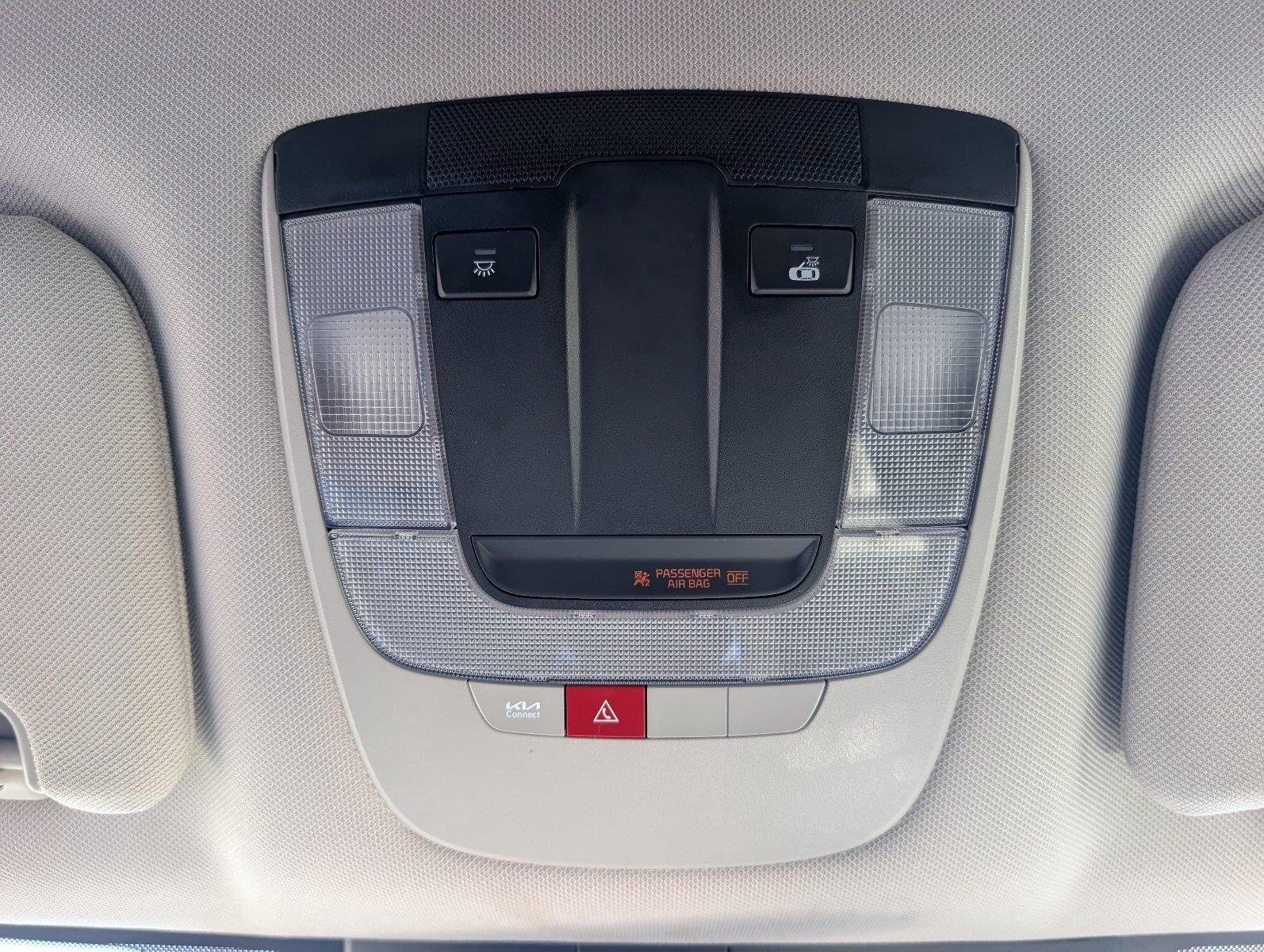 Used 2024 Everlasting Silver Kia S image 20